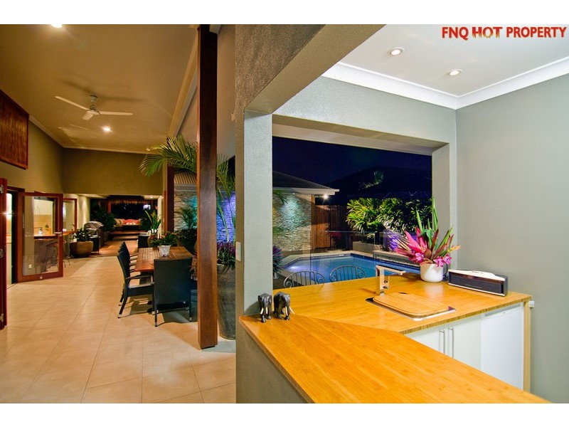48  Iridescent Close, Trinity Park QLD 4879
