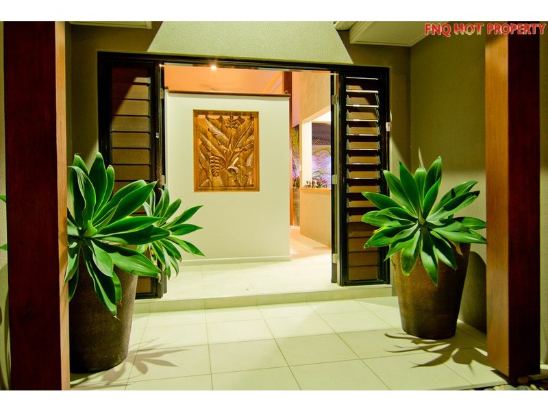 48  Iridescent Close, Trinity Park QLD 4879