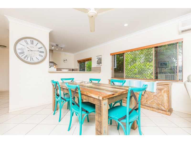 1 Cable Close, Kewarra Beach QLD 4879