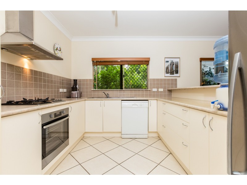 1 Cable Close, Kewarra Beach QLD 4879