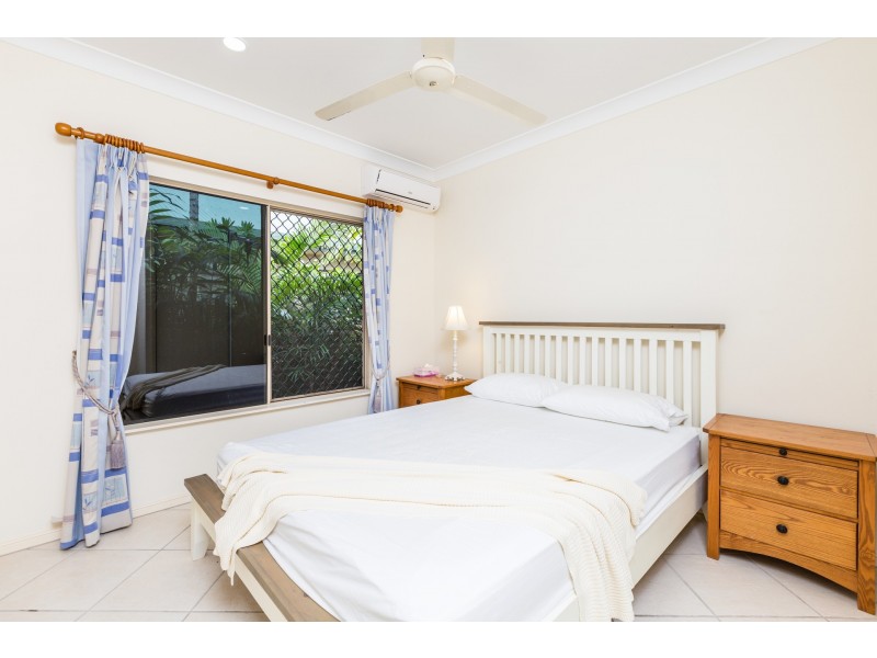 1 Cable Close, Kewarra Beach QLD 4879