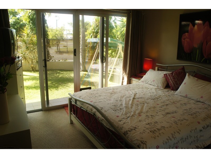 1/110 HARBOUR DRIVE, Trinity Park QLD 4879
