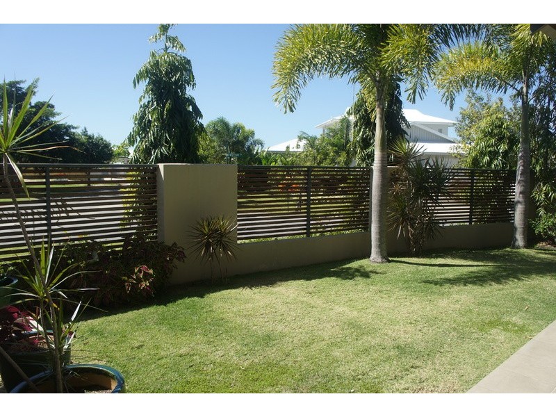 1/110 HARBOUR DRIVE, Trinity Park QLD 4879