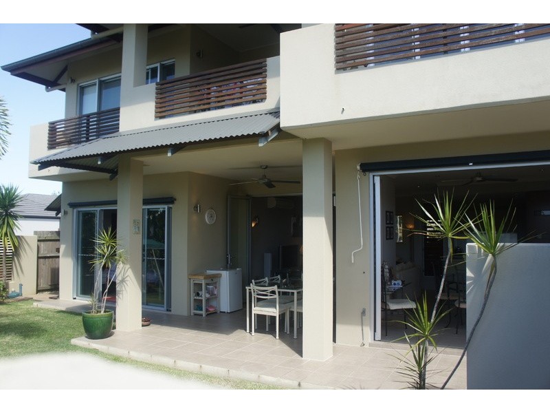 1/110 HARBOUR DRIVE, Trinity Park QLD 4879
