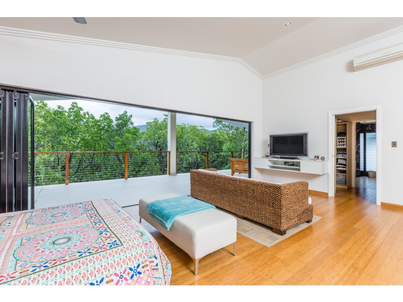 7 Icefire Quay, Trinity Park QLD 4879