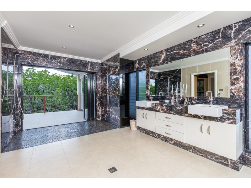 7 Icefire Quay, Trinity Park QLD 4879