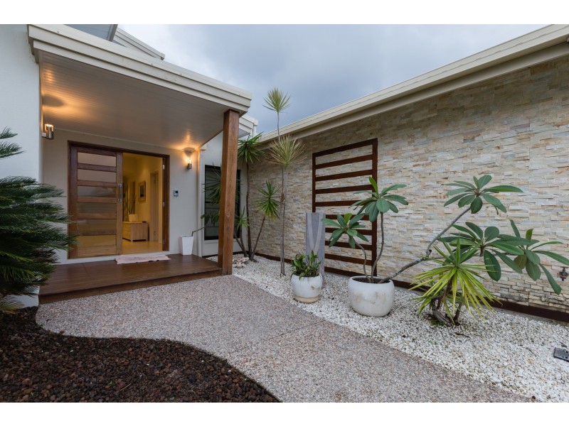 7 Icefire Quay, Trinity Park QLD 4879