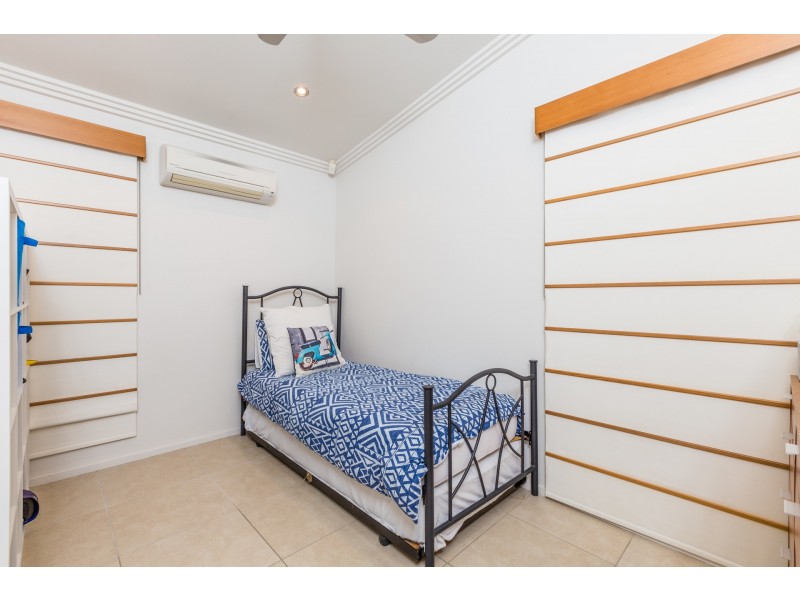 7 Icefire Quay, Trinity Park QLD 4879