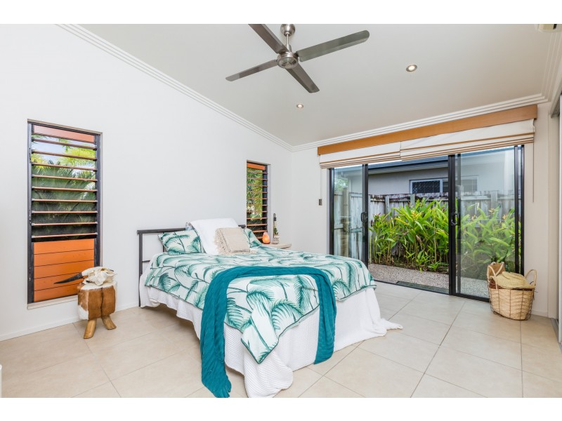 7 Icefire Quay, Trinity Park QLD 4879