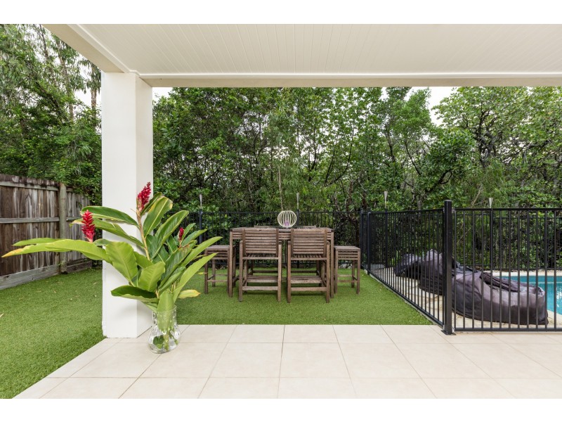 7 Icefire Quay, Trinity Park QLD 4879