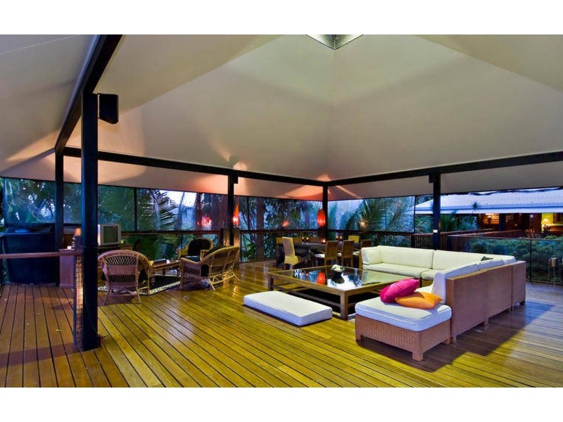 Lot 212 Captain Cook Highway, Clifton Beach QLD 4879