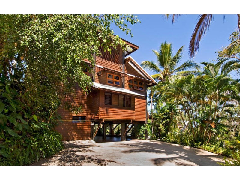 Lot 212 Captain Cook Highway, Clifton Beach QLD 4879