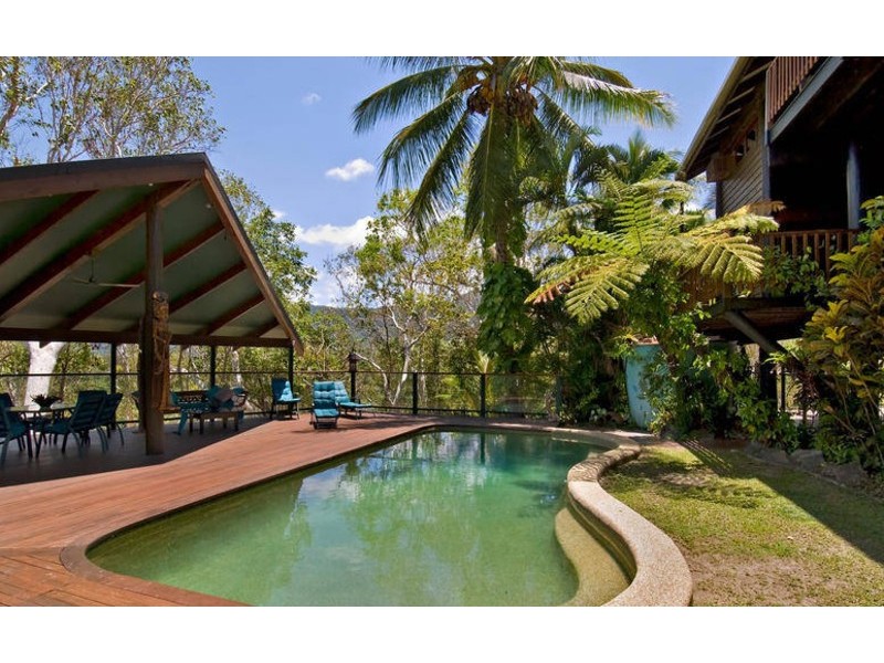 Lot 212 Captain Cook Highway, Clifton Beach QLD 4879