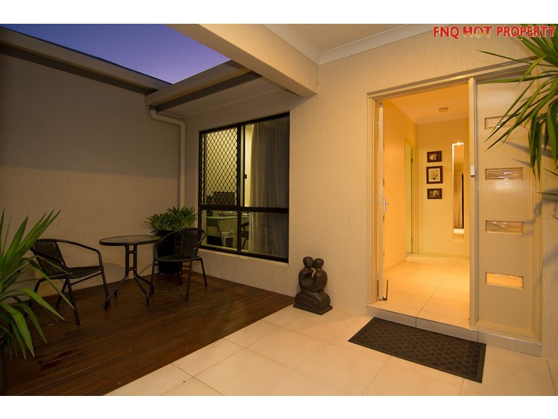 5 Iridescent Close, Trinity Beach QLD 4879