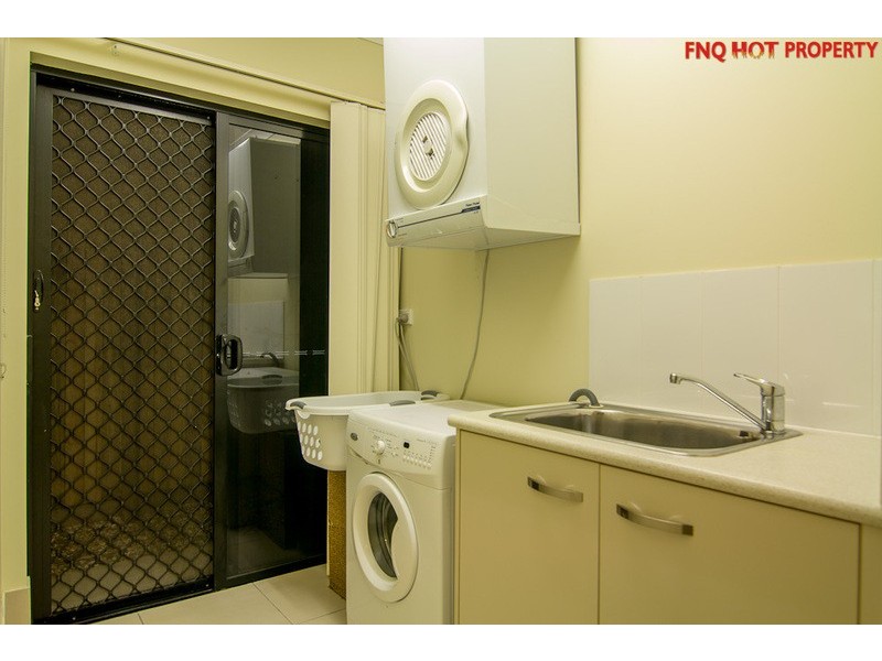 5 Iridescent Close, Trinity Beach QLD 4879