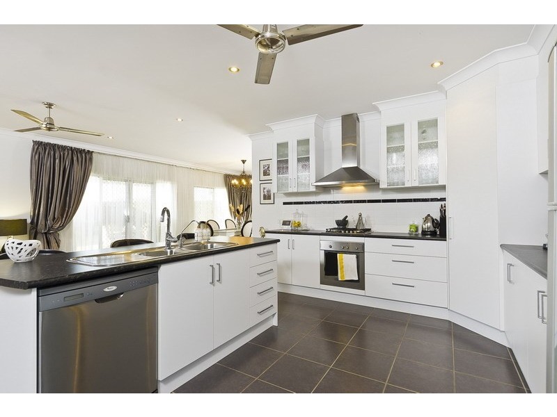 8  Goldberg Close, White Rock QLD 4868