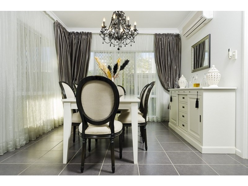 8  Goldberg Close, White Rock QLD 4868