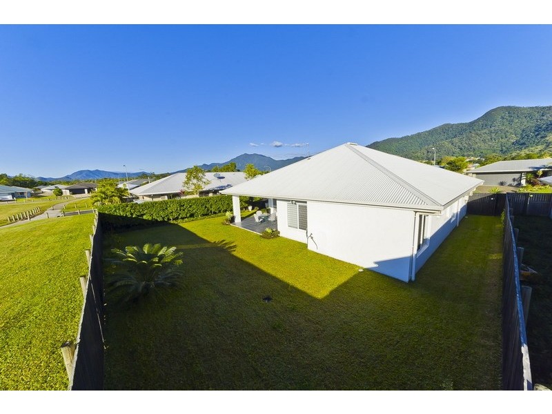 8  Goldberg Close, White Rock QLD 4868