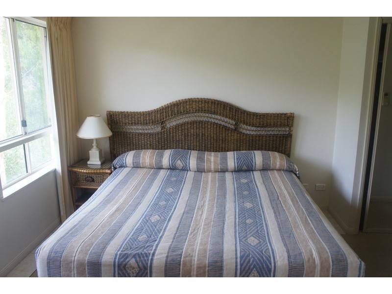 1017/2  Greenslopes Street, Cairns North QLD 4870