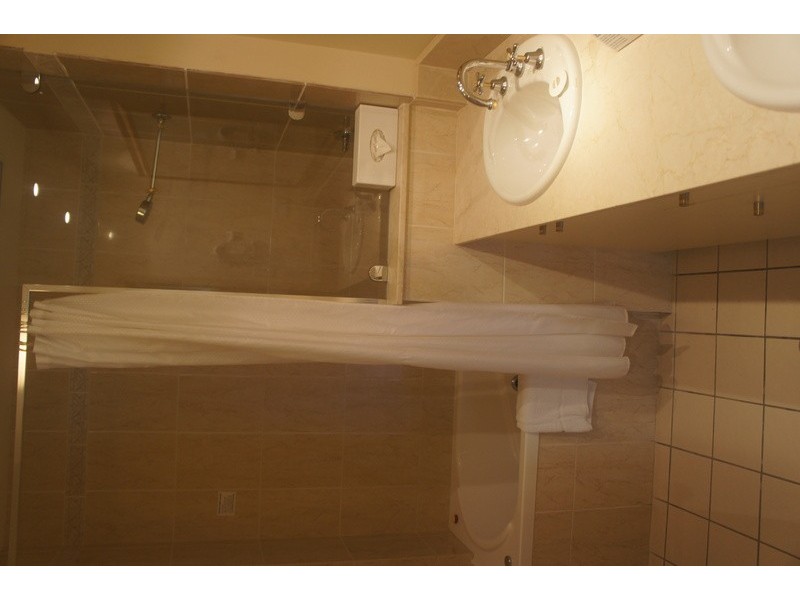 1017/2  Greenslopes Street, Cairns North QLD 4870