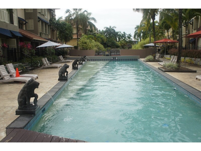 1017/2  Greenslopes Street, Cairns North QLD 4870