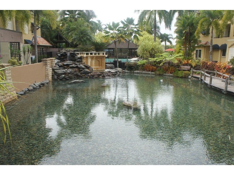 1017/2  Greenslopes Street, Cairns North QLD 4870