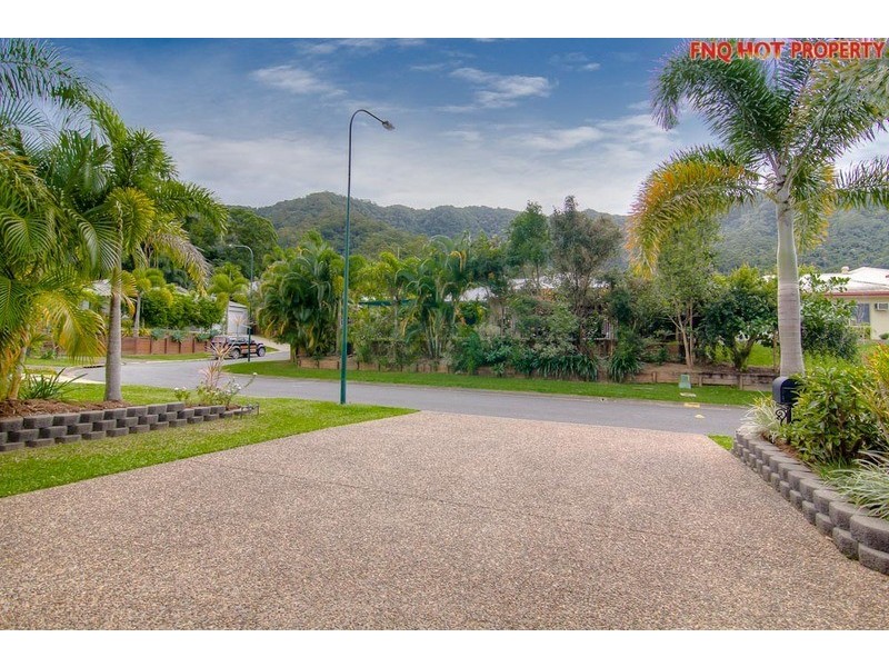 11 Surtees Close, Bentley Park QLD 4869