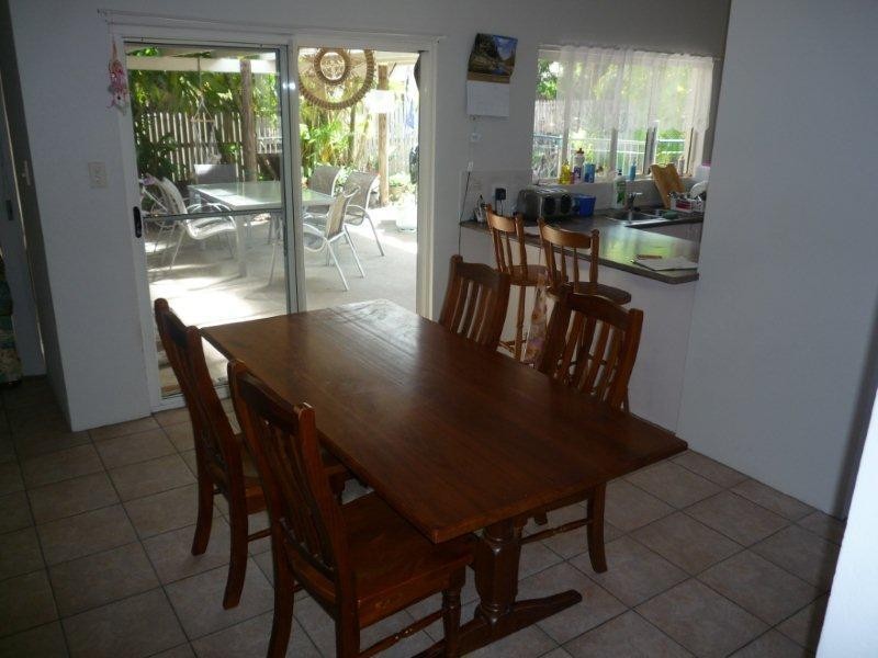 16 OPALINE CLOSE, Brinsmead QLD 4870
