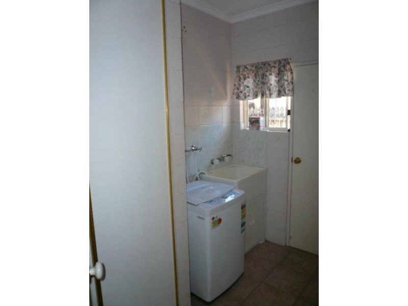 16 OPALINE CLOSE, Brinsmead QLD 4870