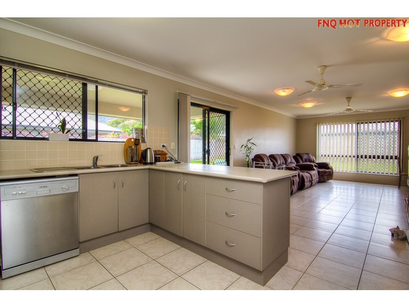 18 Altona Street, Bentley Park QLD 4869