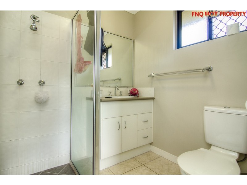 18 Altona Street, Bentley Park QLD 4869