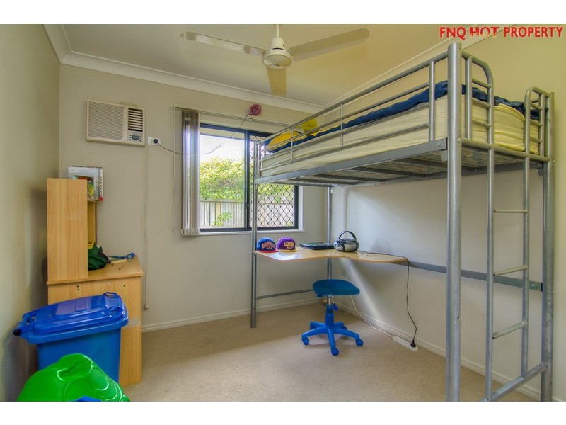 18 Altona Street, Bentley Park QLD 4869