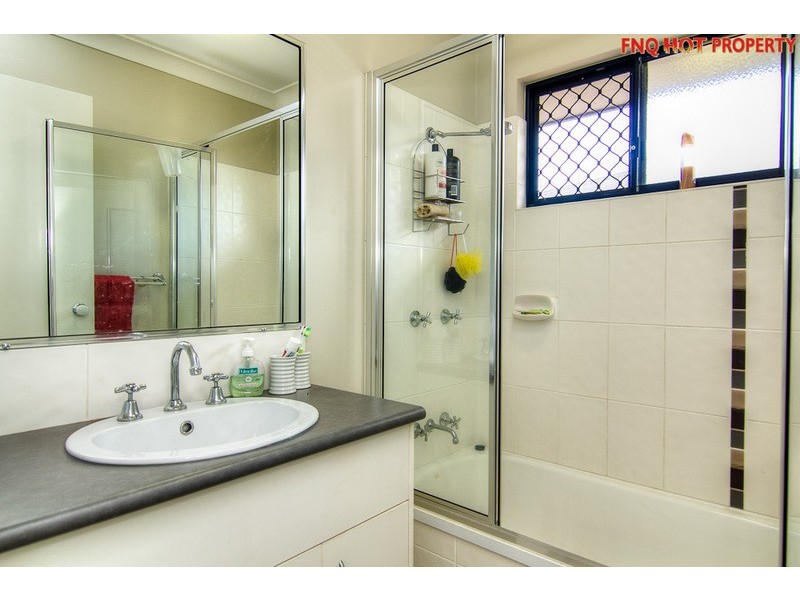 18 Altona Street, Bentley Park QLD 4869