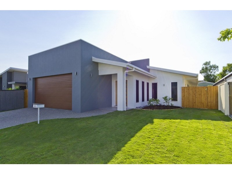 42 HARBOUR DRIVE, Trinity Park QLD 4879