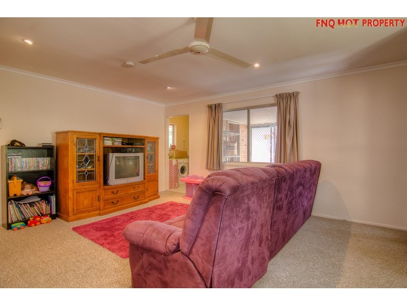 42 Tryal Street, Bentley Park QLD 4869