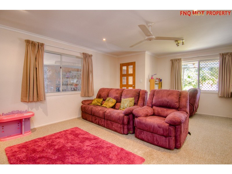 42 Tryal Street, Bentley Park QLD 4869