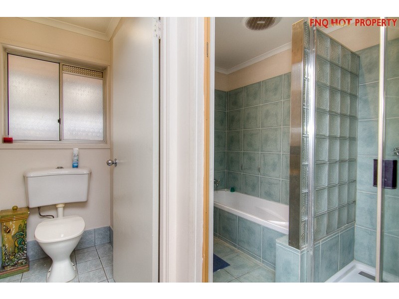 42 Tryal Street, Bentley Park QLD 4869