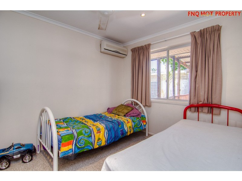 42 Tryal Street, Bentley Park QLD 4869