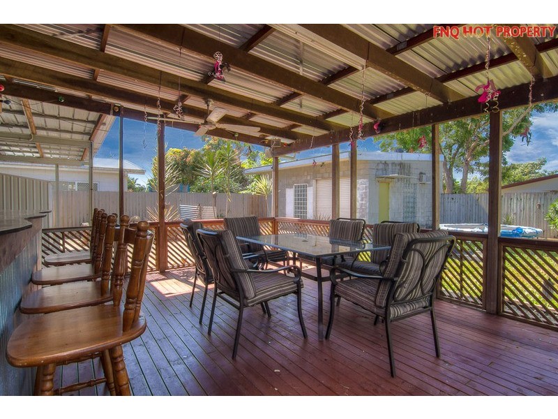 42 Tryal Street, Bentley Park QLD 4869