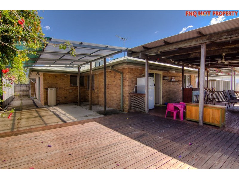 42 Tryal Street, Bentley Park QLD 4869