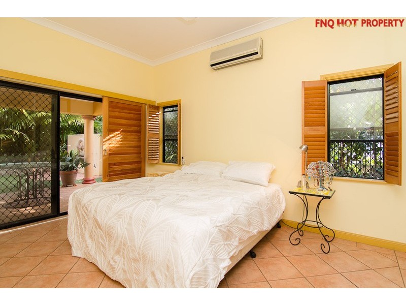 27 Gloucester Street, Whitfield QLD 4870