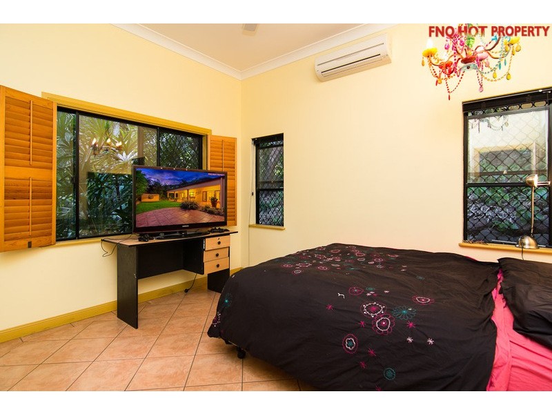 27 Gloucester Street, Whitfield QLD 4870