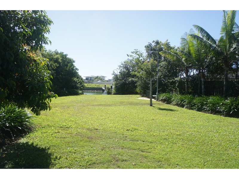 2/108 HARBOUR DRIVE, Trinity Park QLD 4879