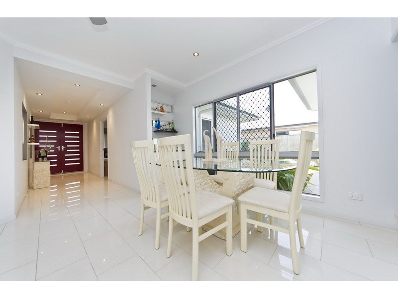 9 Bowline cl, Trinity Beach QLD 4879
