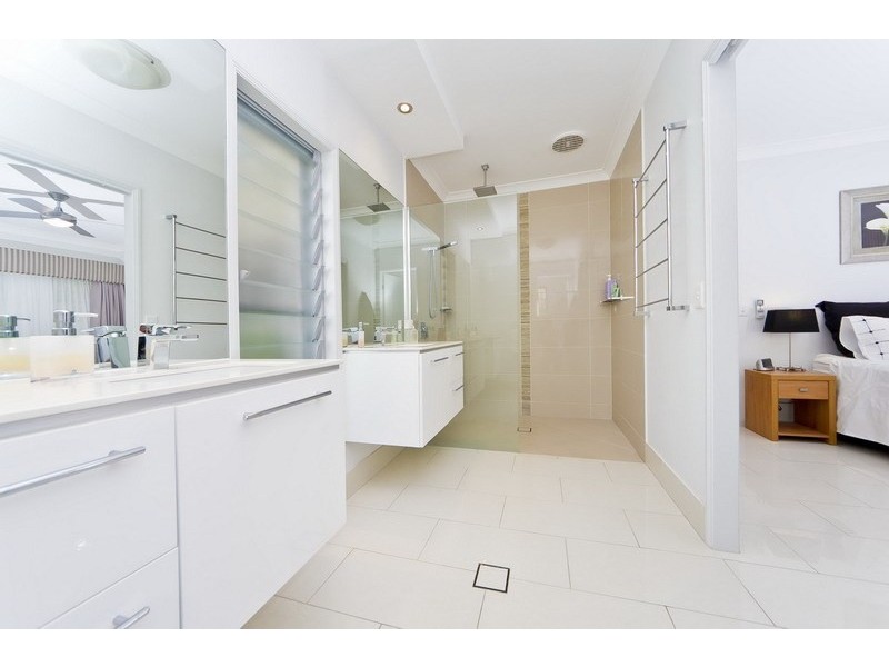 9 Bowline cl, Trinity Beach QLD 4879