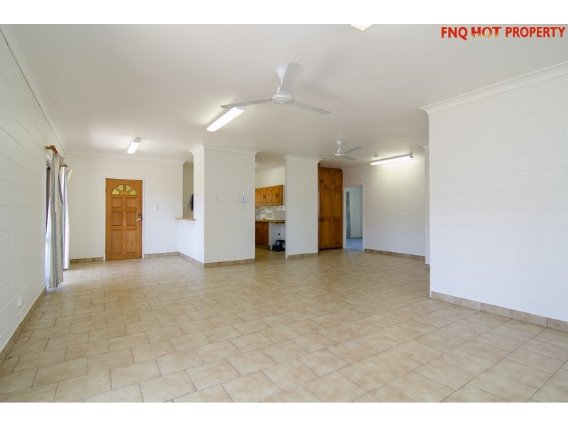 11 Riverside Parade, Trinity Park QLD 4879