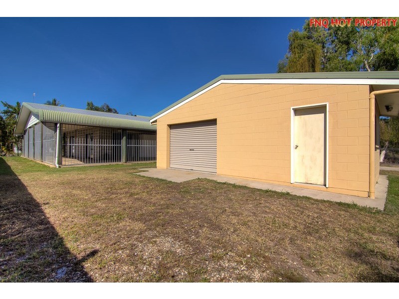 11 Riverside Parade, Trinity Park QLD 4879