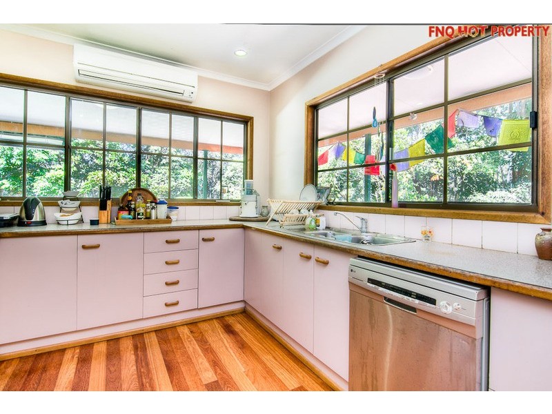 2 Fallon Close, Kuranda QLD 4881