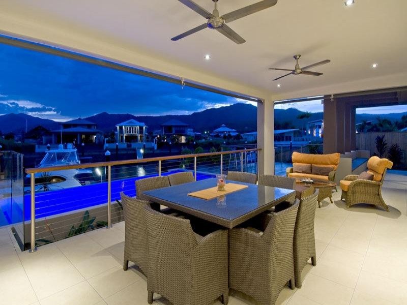 11 RAGAMUFFIN QY, Trinity Park QLD 4879