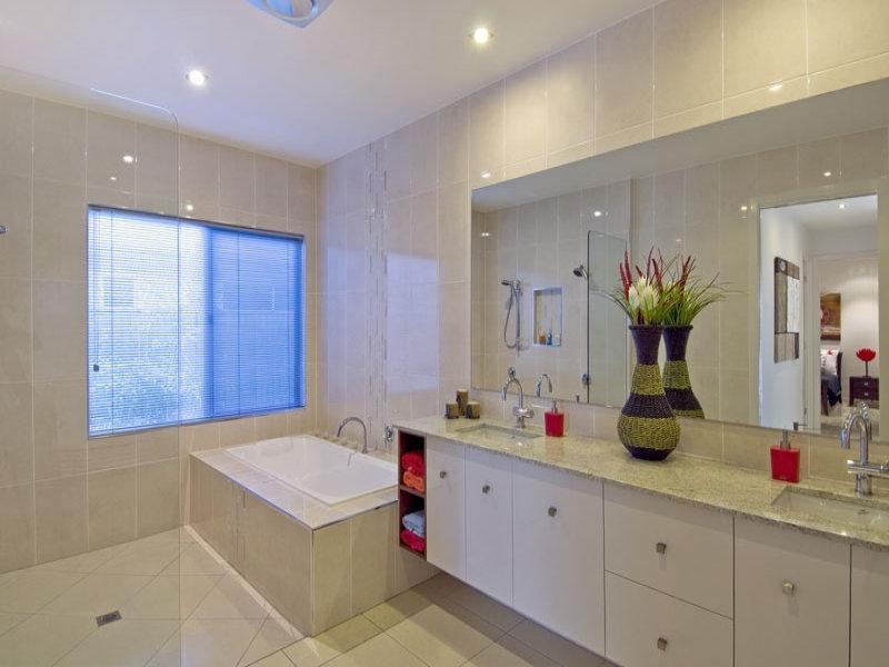 11 RAGAMUFFIN QY, Trinity Park QLD 4879